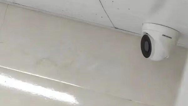 温州一中学男厕安装摄像头引争议 校方称整治乱象 合规边界引热议