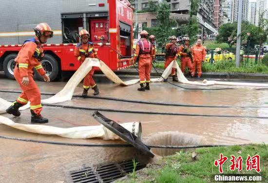 国家防总启动湖北重庆防汛四级应急响应 多部门联动迎战强降雨