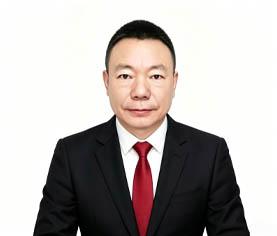 屈登春
