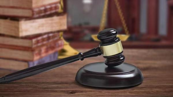 周末家中发生悲剧,家长起诉学校及保险公司索赔70万,一审全部被驳回