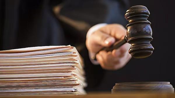 租车员工故意制造车损骗取押金 成都法院判决揭开租车行业诈骗套路