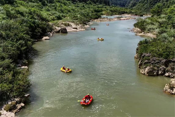 1785541760801631.jpg 旅游.jpg